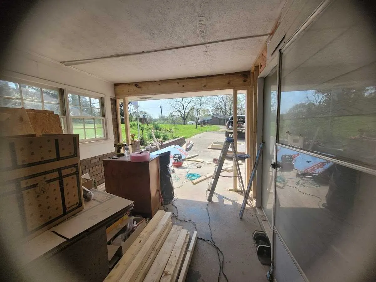 Air movers and dehumidifier for Drying & Dehumidification in Courtland